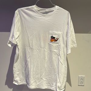 Vineyard Vines T-Shirt White Pirate Whale - Large - Pre-Owned